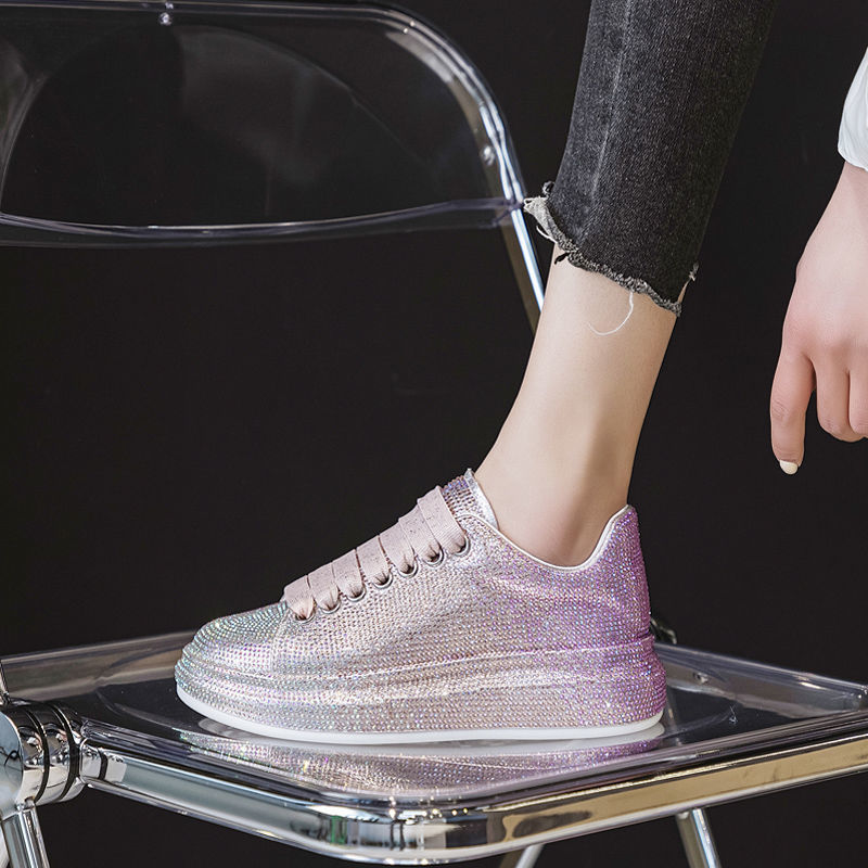 Chaussures de sport blanches brillantes avec strass pour femmes