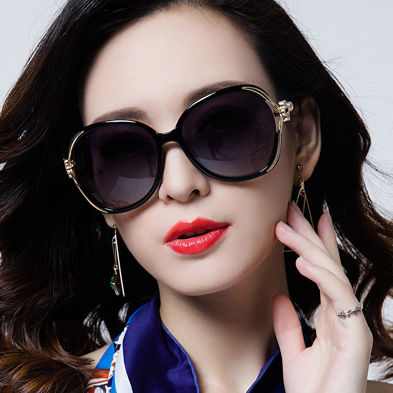 Lunettes de soleil pour femmes Lunettes de soleil à fleurs européennes et américaines