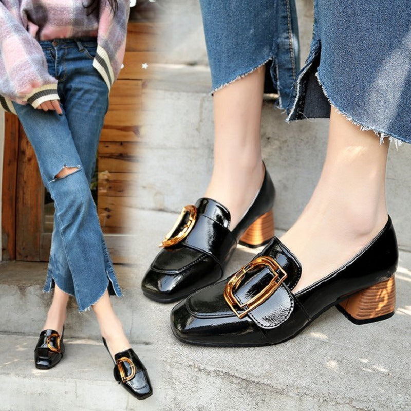 Chaussures simples à talons hauts pour femmes Chaussures souples à talons épais