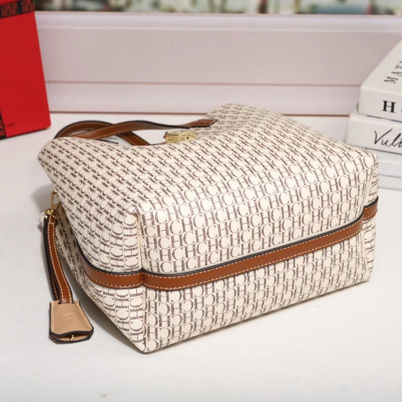 Sac à bandoulière polyvalent en cuir de qualité supérieure CH pour femme, grande capacité, idéal pour les déplacements quotidiens, avec imprimé lettre, tendance