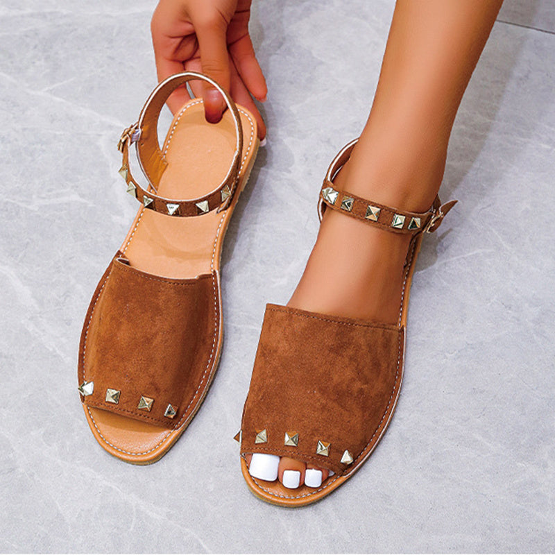Sandales à rivets pour femmes, chaussures d'été plates à bouche de poisson, chaussures de plage