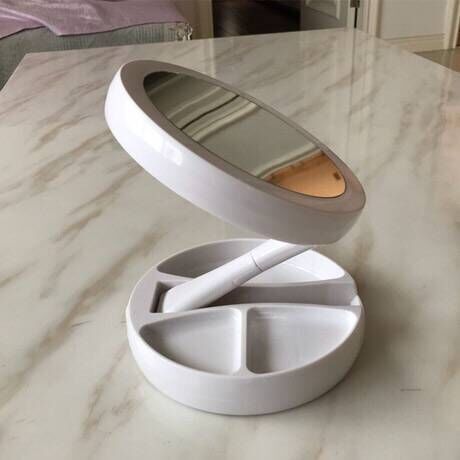 Miroir de maquillage pliable blanc avec éclairage