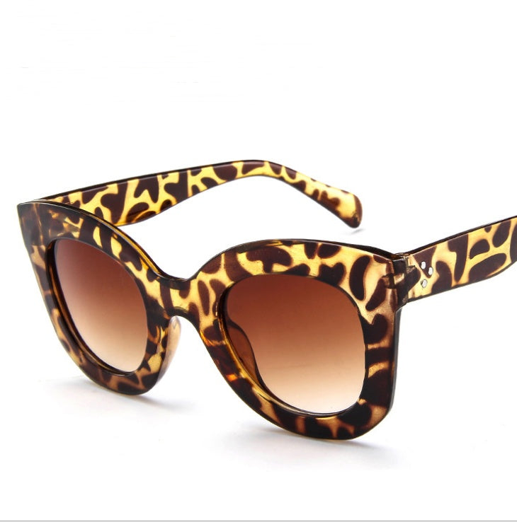 Lunettes de soleil tendance œil de chat