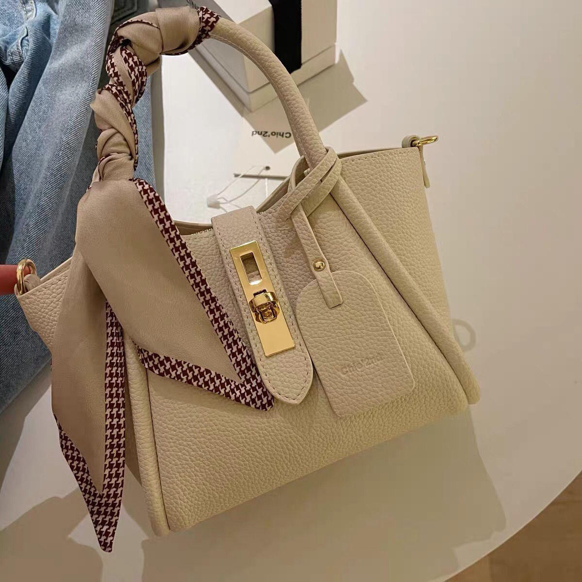 Sac fourre-tout portable en cuir souple à motif litchi