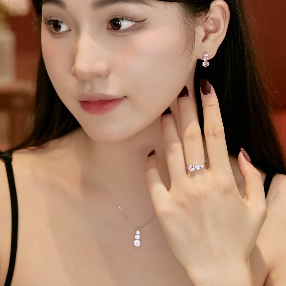 Ensemble collier et boucles d'oreilles en argent sterling S925 avec bague et zircon rond
