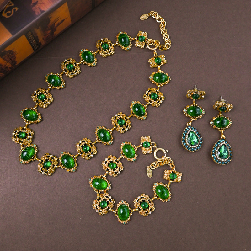 Ensemble collier, bracelet et boucles d'oreilles en verre creux
