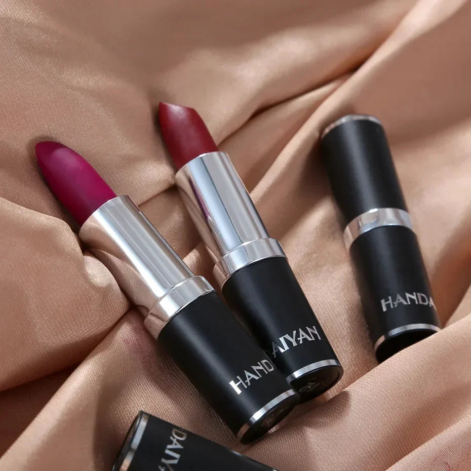 Rouges à lèvres mats 12 couleurs, longue tenue, waterproof, hautement pigmentés, fini velours, maquillage classique sans bavures