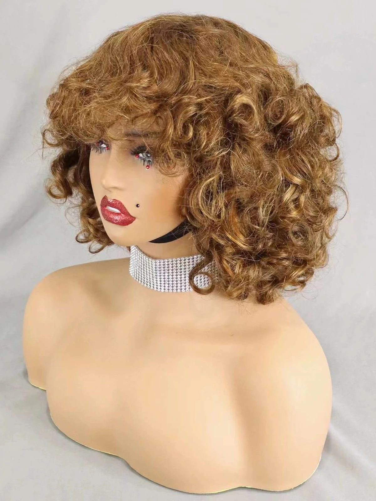 Perruques de cheveux humains bouclés et rebondissants bordeaux 99J #, densité 200 %, avec frange, courtes, bouclées et lâches, fabriquées à la machine, pré-épilées pour femmes