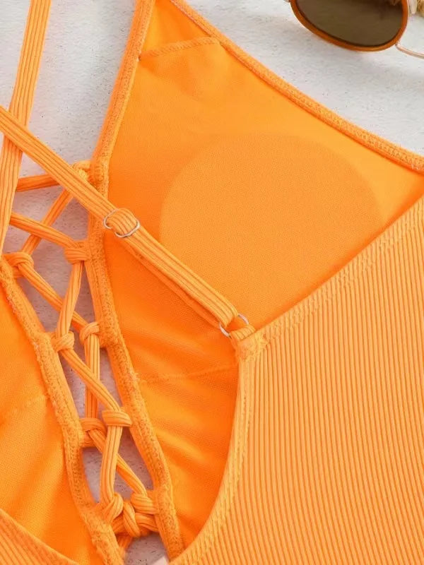 Aoaiiys Maillot de bain dos nu pour femme, monokini ajouré, lacé, string sexy, été 2025, plage, couleur unie, tendance