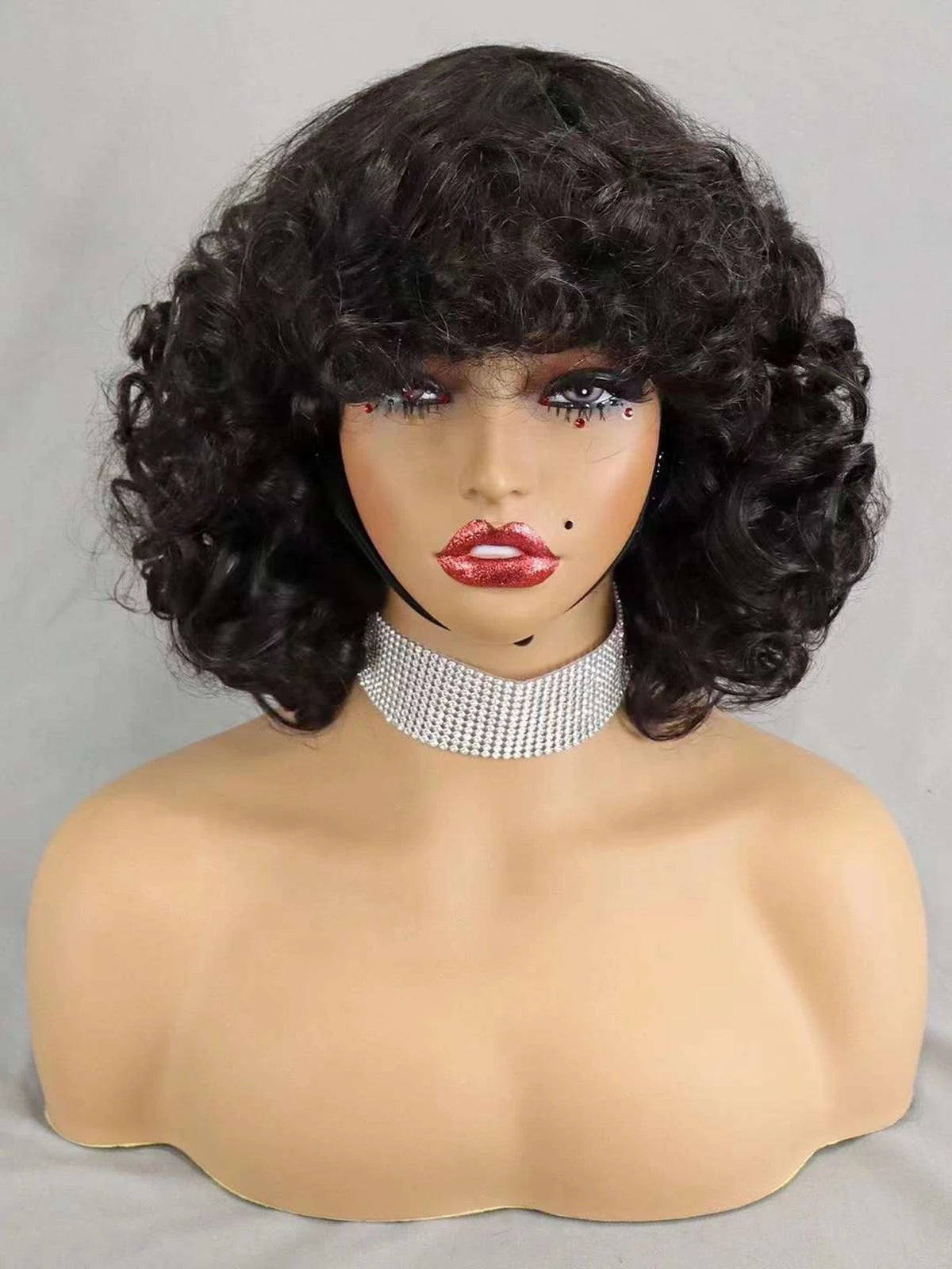 Perruques de cheveux humains bouclés et rebondissants bordeaux 99J #, densité 200 %, avec frange, courtes, bouclées et lâches, fabriquées à la machine, pré-épilées pour femmes