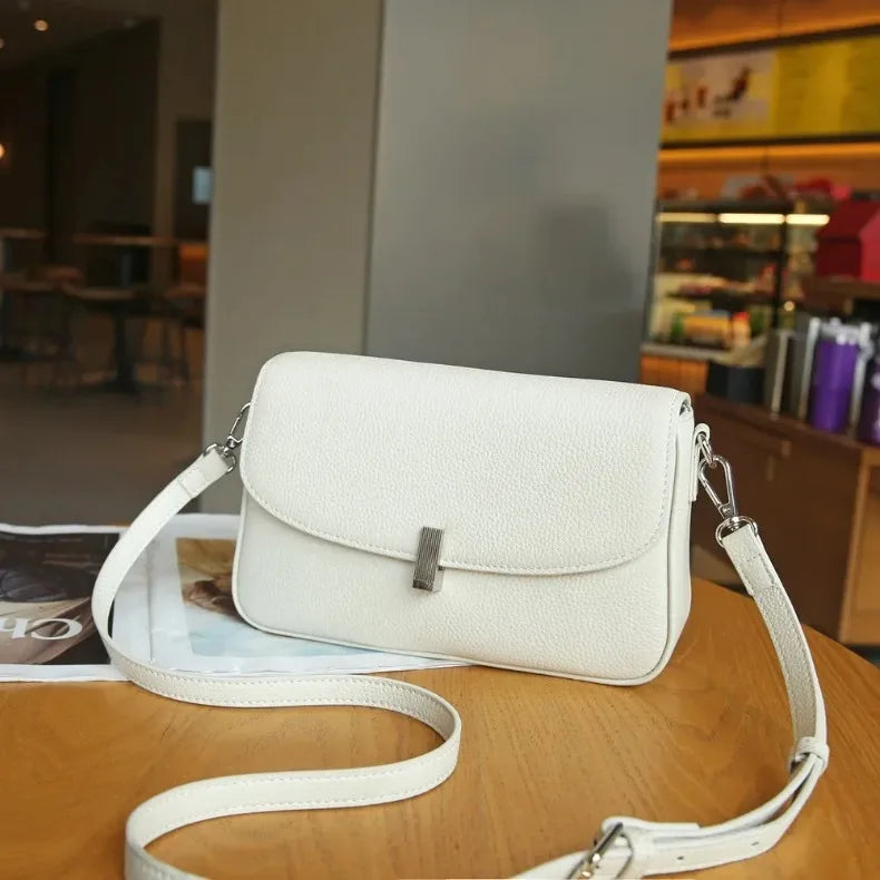 Sac à main en cuir véritable pour femme 2024, nouveau petit sac carré polyvalent pour dames, sac à bandoulière solide et polyvalent de haute qualité