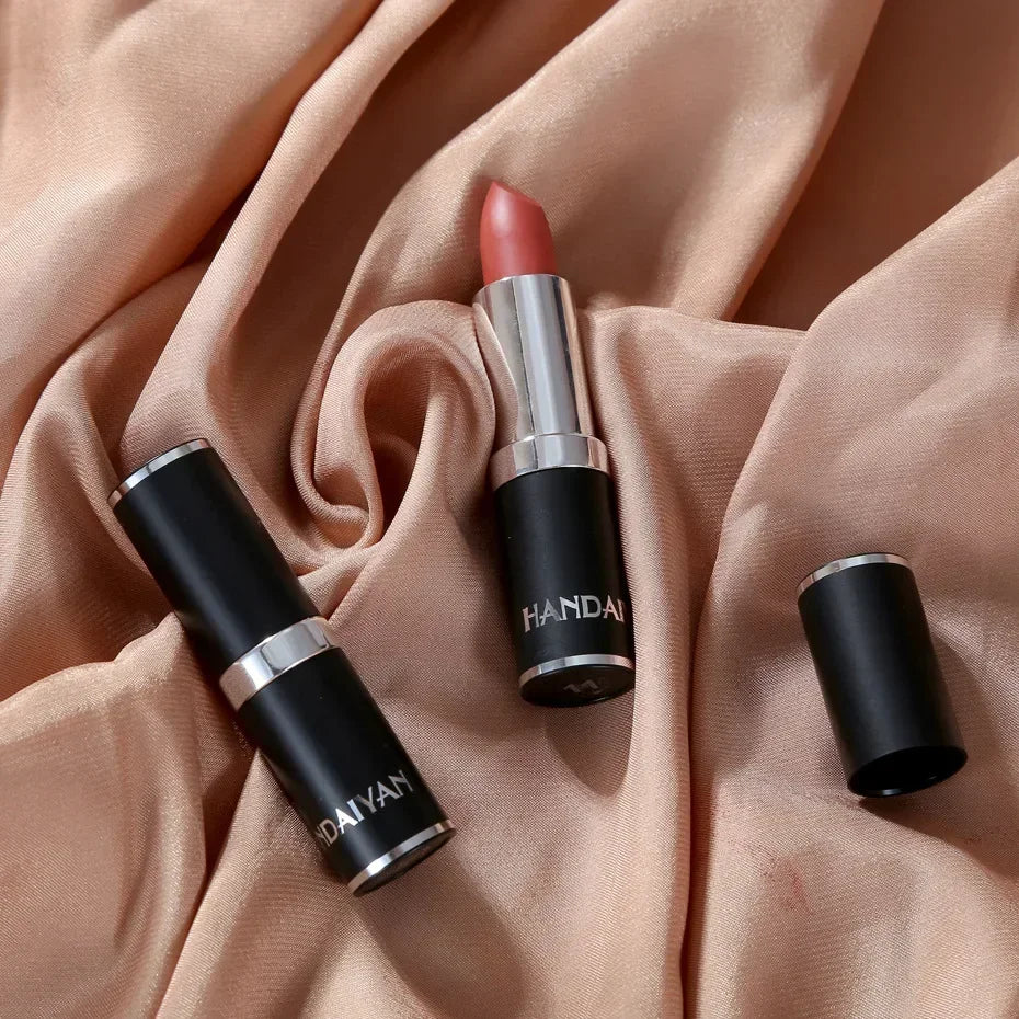 Rouges à lèvres mats 12 couleurs, longue tenue, waterproof, hautement pigmentés, fini velours, maquillage classique sans bavures