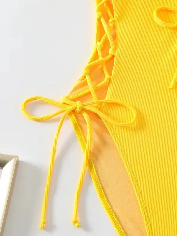 Aoaiiys Maillot de bain dos nu pour femme, monokini ajouré, lacé, string sexy, été 2025, plage, couleur unie, tendance