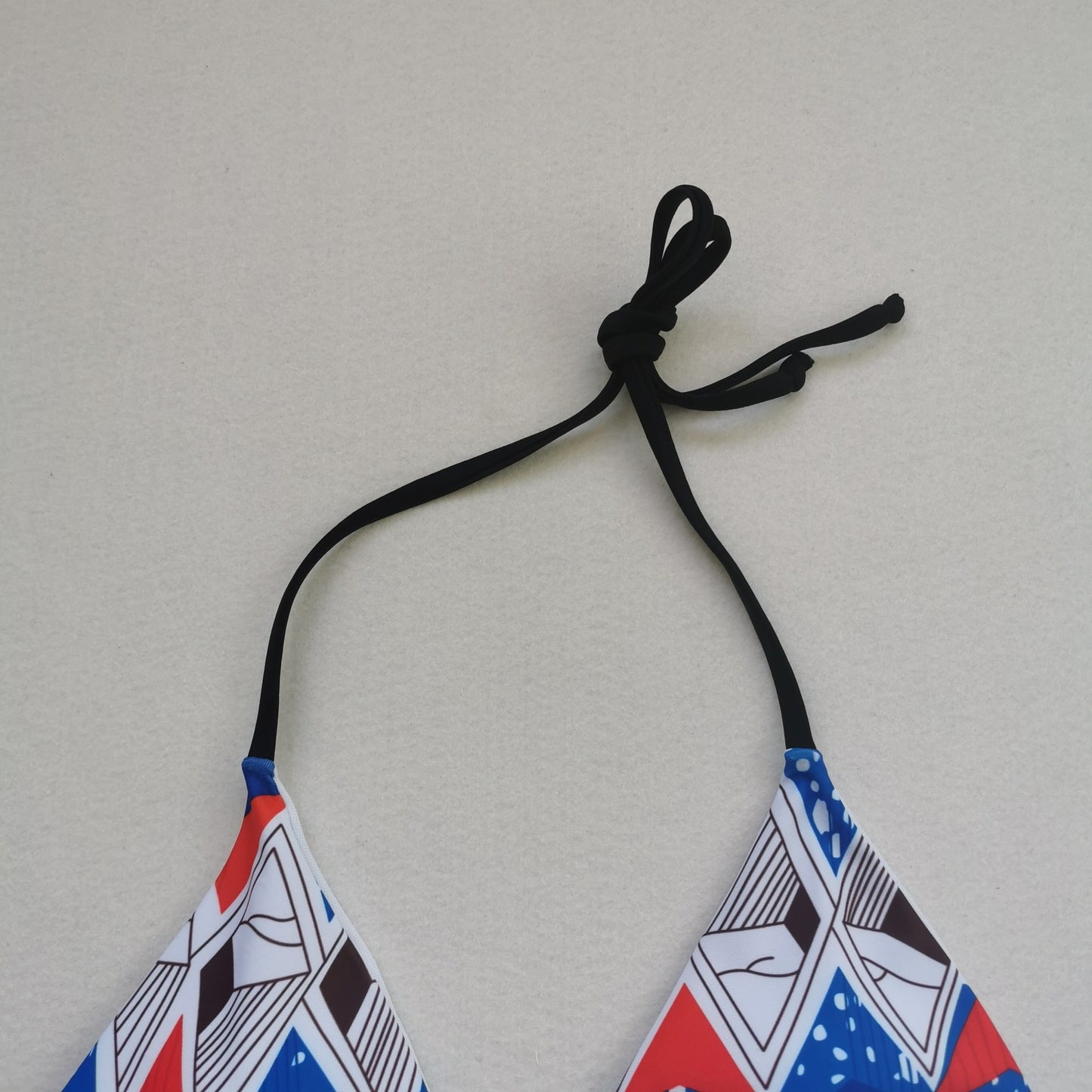Maillot de bain bikini fendu avec chemisier