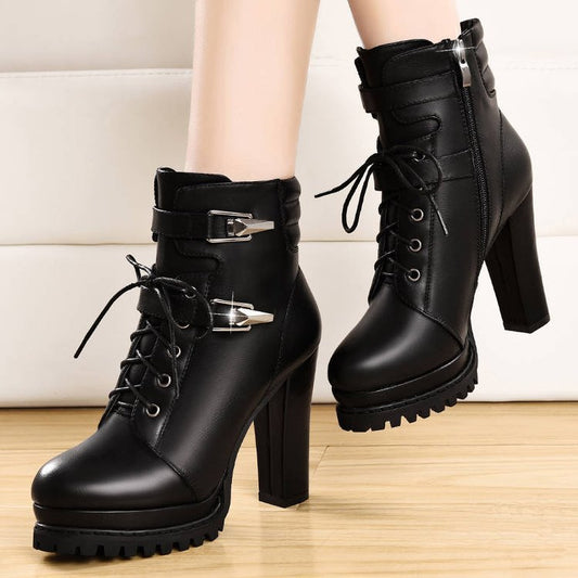 Chaussures à talons hauts de style britannique pour femmes