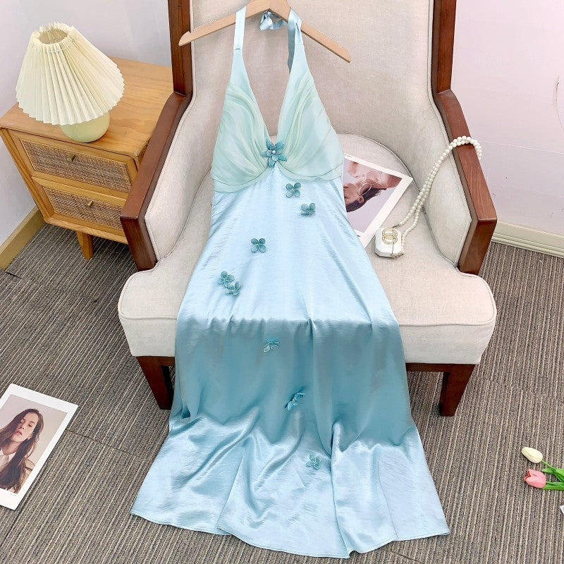 Robe à fleurs bleue style vacances françaises style industriel lourd